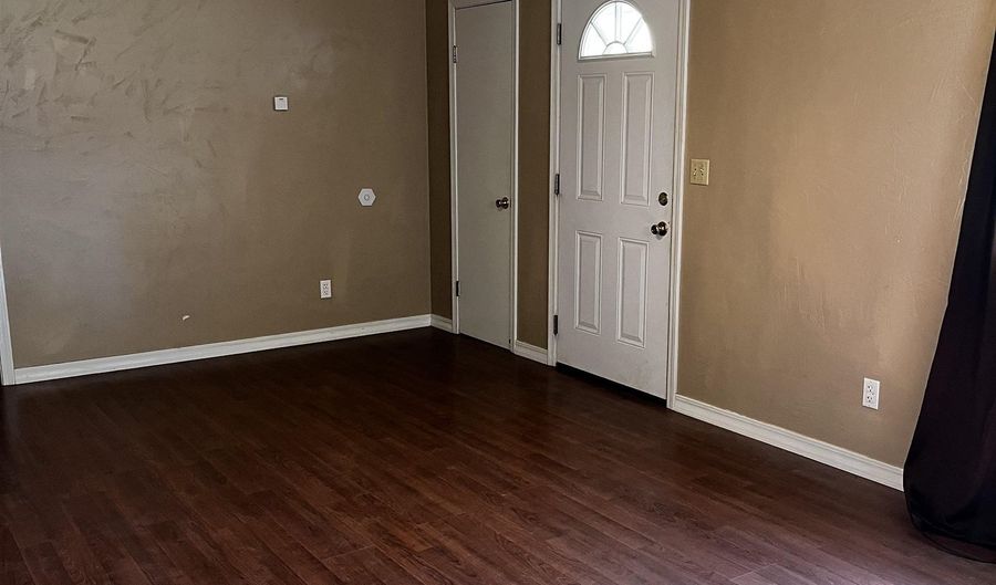 917 Avenue B, Beaver, OK 73932 - 2 Beds, 1 Bath