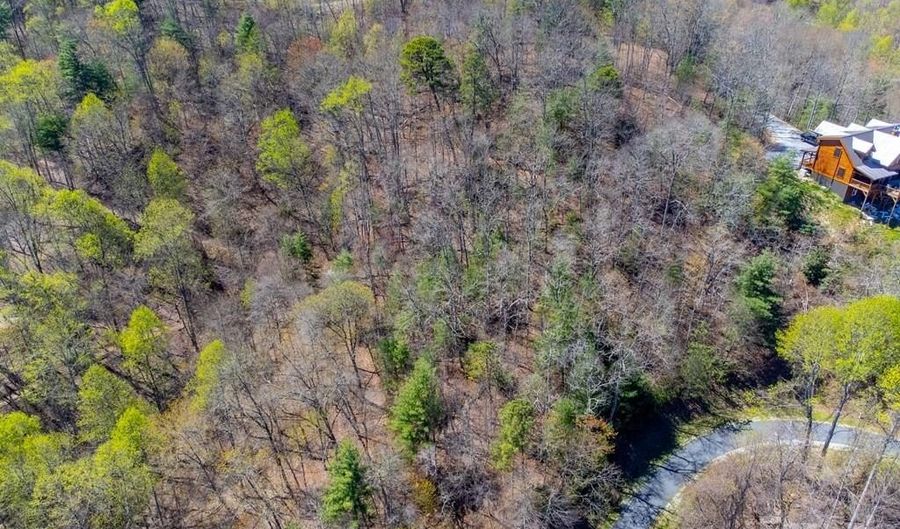 Fontana Trace lot 32, Almond, NC 28702 - 0 Beds, 0 Bath