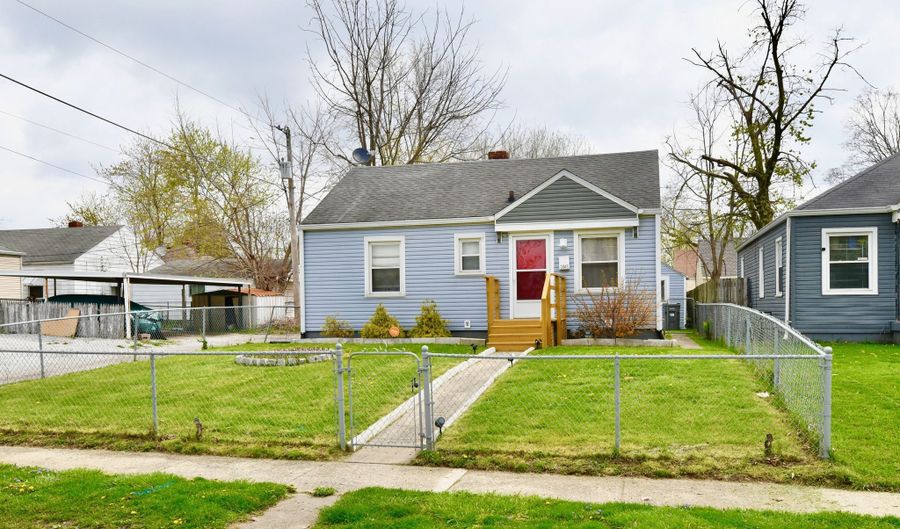 2045 N Linwood Ave, Indianapolis, IN 46218 - 3 Beds, 1 Bath