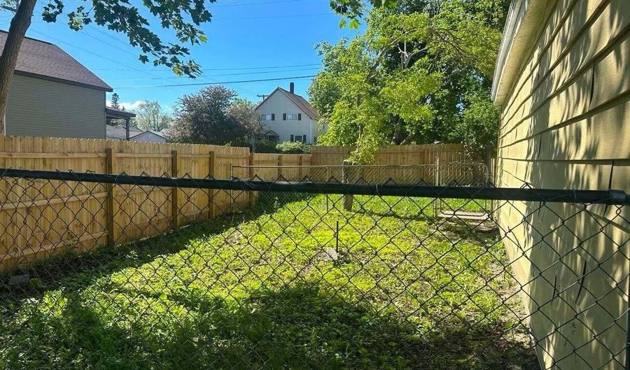 129 W Hueber St, Alpena, MI 49707 - 3 Beds, 1 Bath