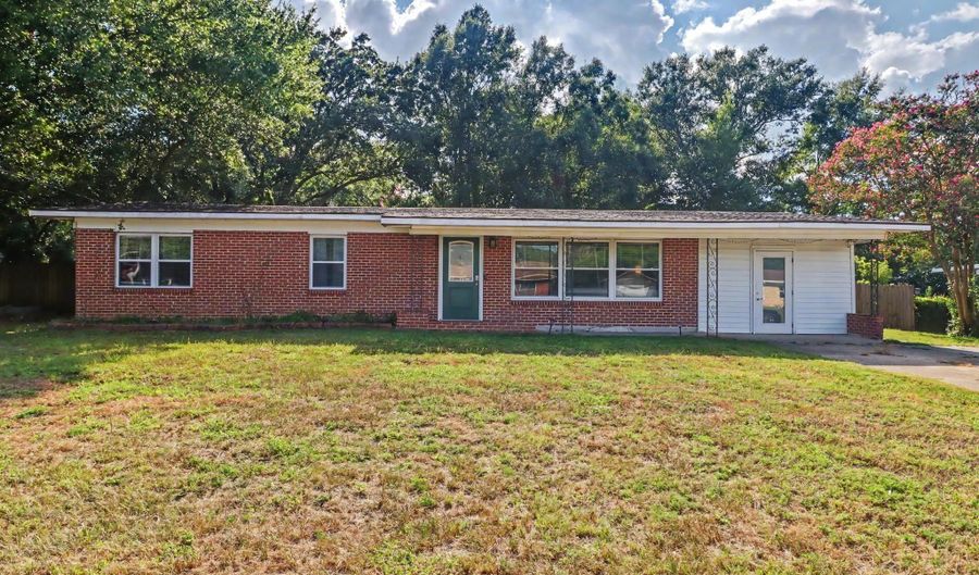 323 Rich Ave, Biloxi, MS 39531 - 3 Beds, 2 Bath