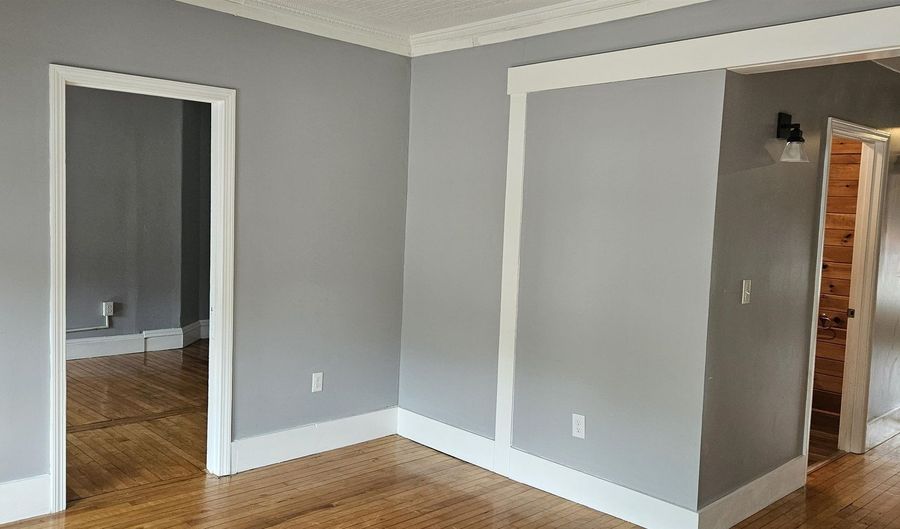 24 D Central Sq, Bristol, NH 03222 - 1 Beds, 1 Bath