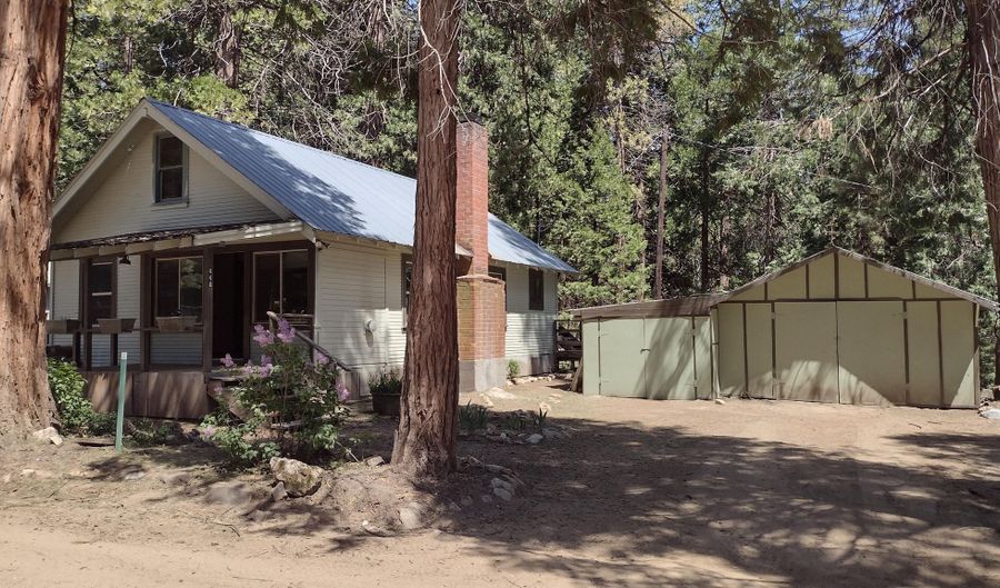 440 Trails End, Camp Nelson, CA 93265 - 2 Beds, 1 Bath