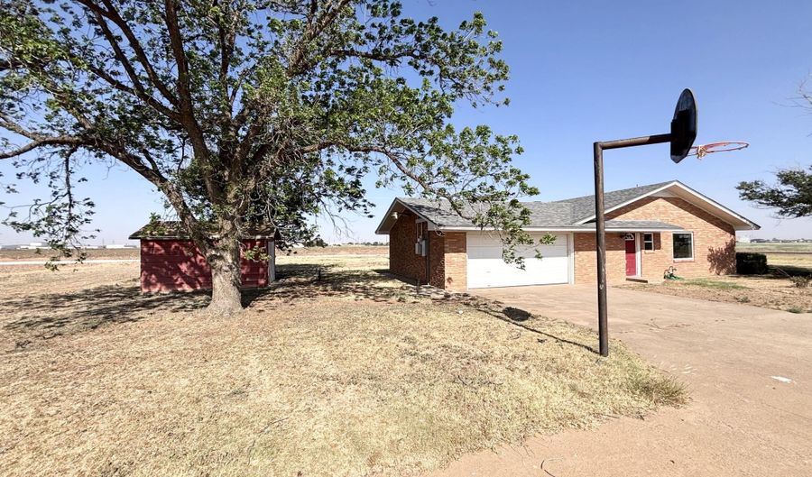 502 E F M 597, Abernathy, TX 79311 - 3 Beds, 3 Bath