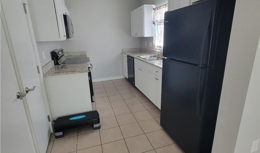 104 Pelican Ave, Aransas Pass, TX 78336 - 3 Beds, 2 Bath