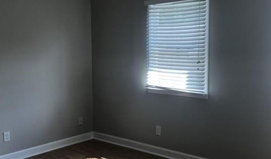 2922 Webb Bridge Rd, Alpharetta, GA 30009 - 2 Beds, 3 Bath