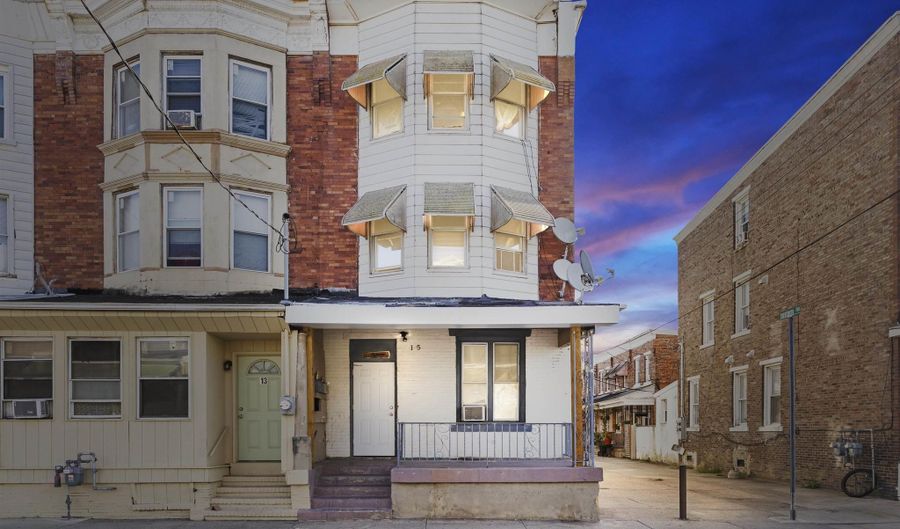 15 S Florida Ave, Atlantic City, NJ 08401 - 5 Beds, 3 Bath