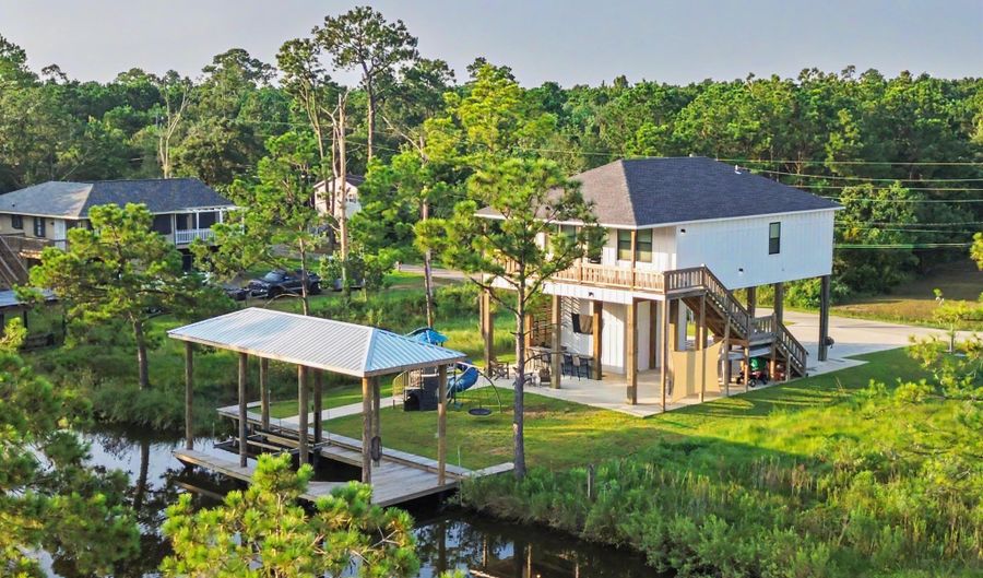 4114 11th Ave, Bay St. Louis, MS 39520 - 3 Beds, 2 Bath