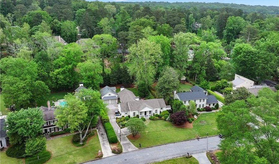 337 Broadland Rd, Atlanta, GA 30342 - 4 Beds, 4 Bath