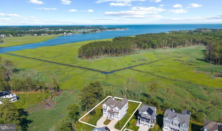 33704 HALFORD Cir, Lewes, DE 19958 - 6 Beds, 6 Bath