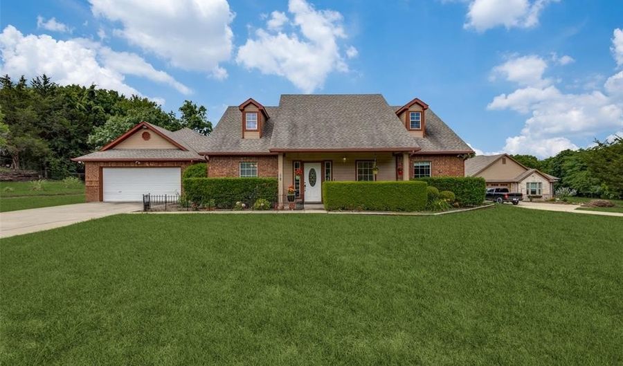251 Pecan Hollow Cir, Anna, TX 75409 - 3 Beds, 3 Bath