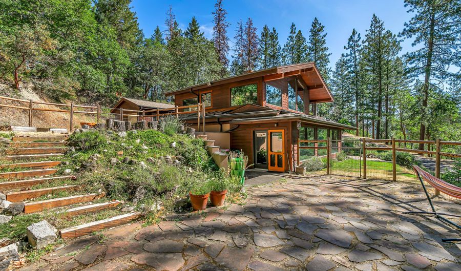 2175 Tolman Creek Rd, Ashland, OR 97520 - 3 Beds, 2 Bath
