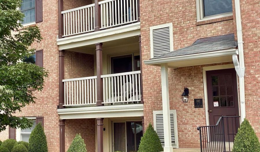 892 Chatham Ln W, Columbus, OH 43221 - 1 Beds, 1 Bath