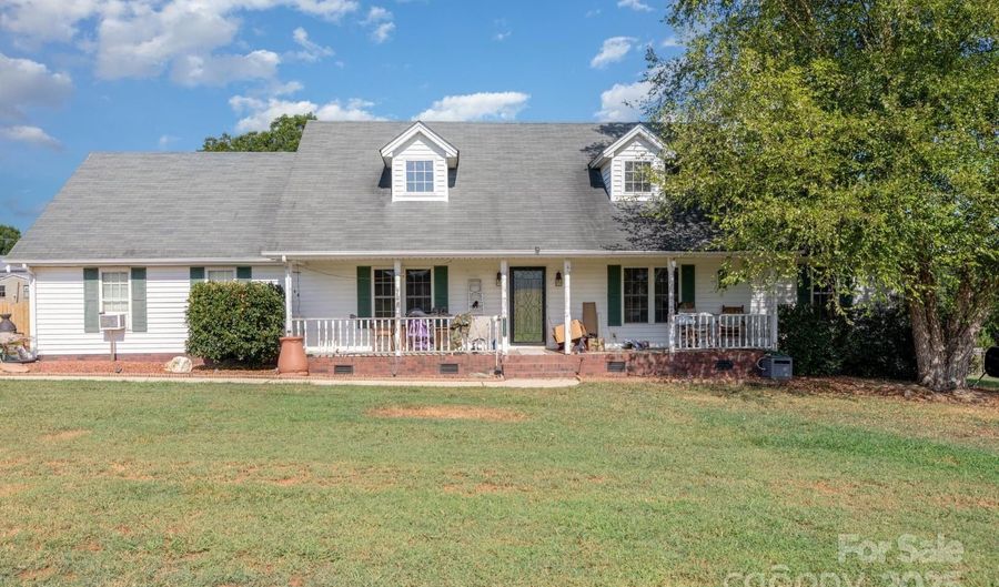 20956 Old Mill Rd, Albemarle, NC 28001 - 4 Beds, 3 Bath