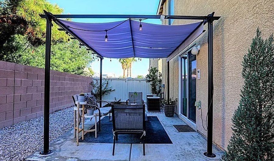 6080 Saint Petersburg Dr, Las Vegas, NV 89142 - 2 Beds, 2 Bath