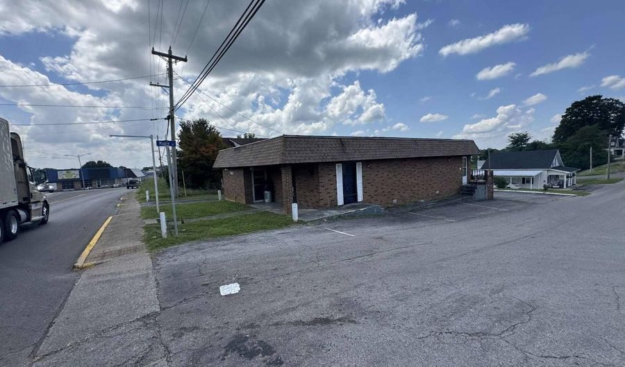 507 Cross St, Albany, KY 42602 - 0 Beds, 3 Bath