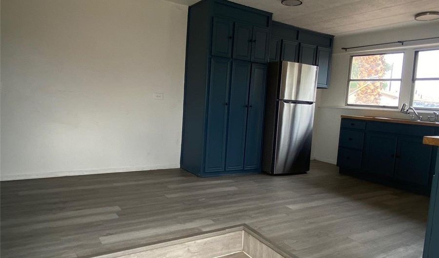 347 Meander Dr, Bullhead City, AZ 86442 - 2 Beds, 1 Bath