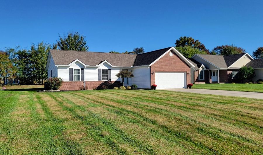 4513 E Pierson Rd, Batesville, IN 47006 - 3 Beds, 3 Bath
