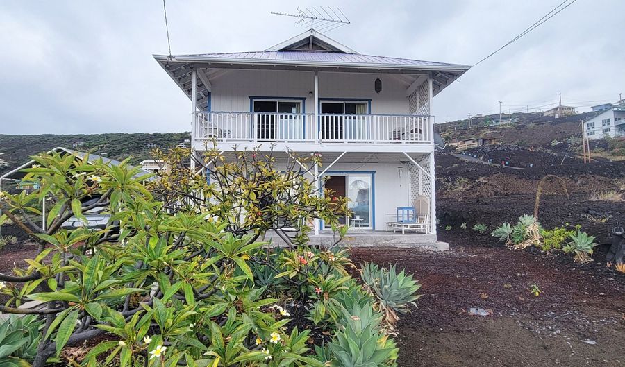 88-1520 EHIKU Ave, Captain Cook, HI 96704 - 1 Beds, 2 Bath