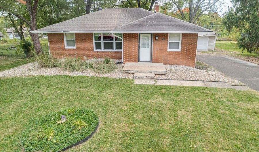 7826 Forest Park Dr, Indianapolis, IN 46217 - 3 Beds, 1 Bath