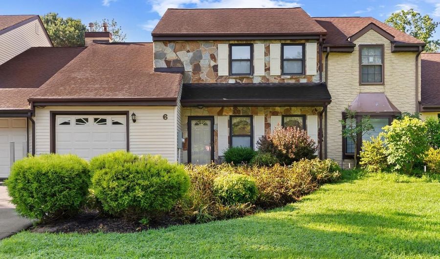 6 WHITEMARSH Ct, Dover, DE 19904 - 2 Beds, 3 Bath