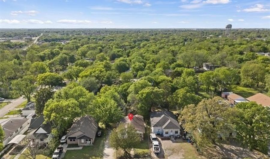 831 C St SE, Ardmore, OK 73401 - 2 Beds, 1 Bath