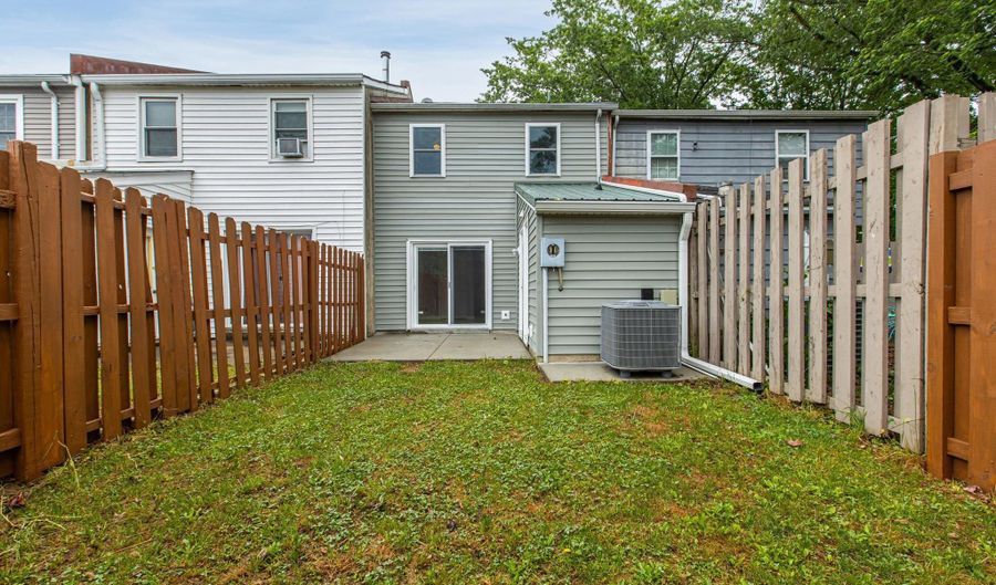 46 VILLAGE Dr, Dover, DE 19904 - 3 Beds, 2 Bath