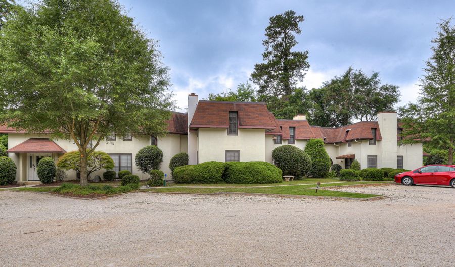324 Laurens St SW B, Aiken, SC 29801 - 3 Beds, 3 Bath
