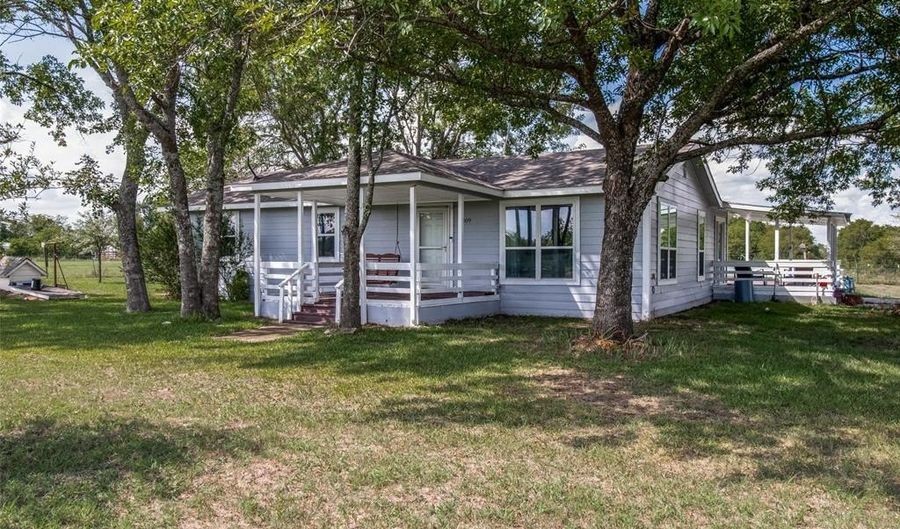 9309 W Ridge Rd, Anna, TX 75409 - 4 Beds, 2 Bath