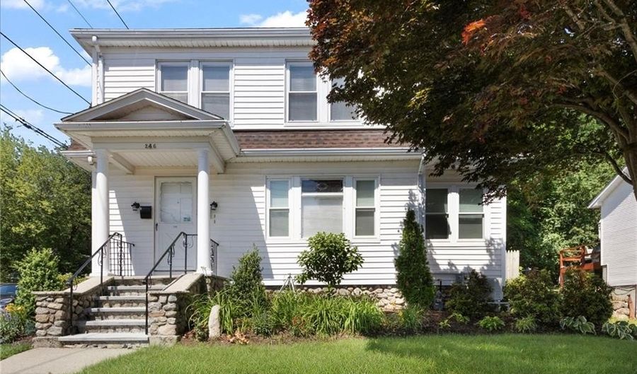 246 George Waterman Rd 2, Johnston, RI 02919 - 1 Beds, 1 Bath