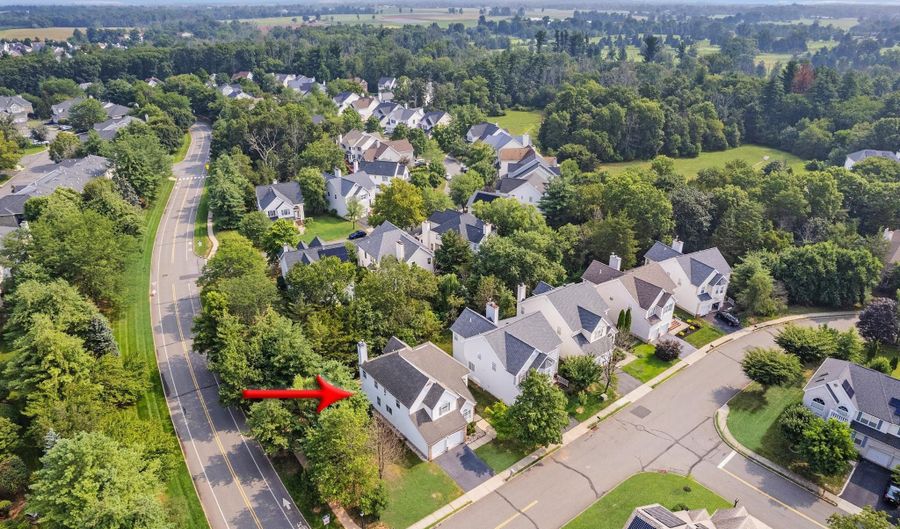 2 BOICE Ln, Belle Mead, NJ 08502 - 4 Beds, 3 Bath