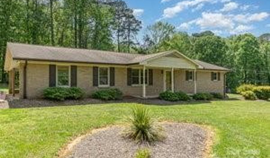 2909 Walter Dr NW, Concord, NC 28027 - 3 Beds, 2 Bath