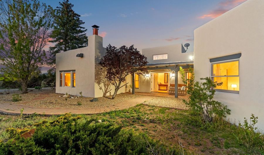 206 Hondo Seco Rd, Arroyo Seco, NM 87514 - 3 Beds, 3 Bath
