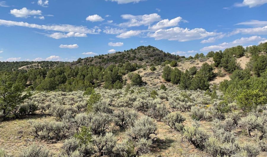 Tres Lomas, Arroyo Hondo, NM 87513 - 0 Beds, 0 Bath