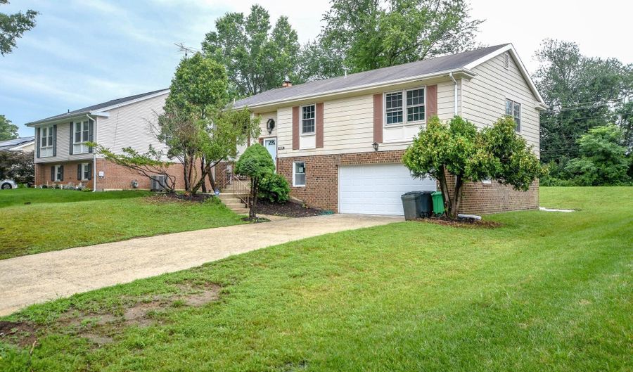 1116 KINGS TREE Dr, Bowie, MD 20721 - 4 Beds, 3 Bath
