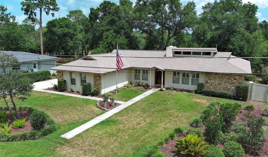 313 WHITE OAK Dr, Altamonte Springs, FL 32701 - 4 Beds, 2 Bath