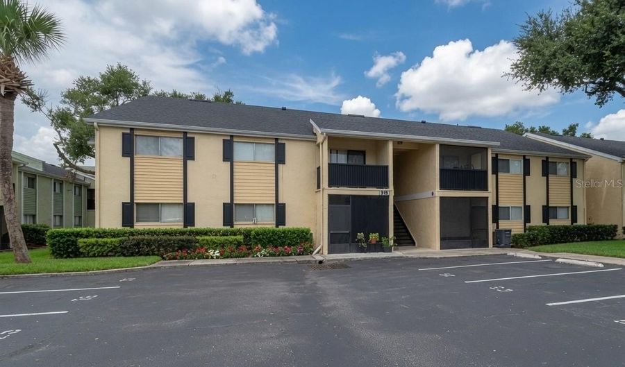 918 LAKE DESTINY Rd A, Altamonte Springs, FL 32714 - 3 Beds, 2 Bath