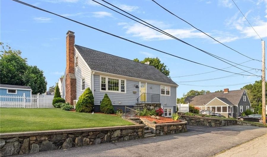 1 Adelaide Ave, Bristol, RI 02809 - 4 Beds, 3 Bath