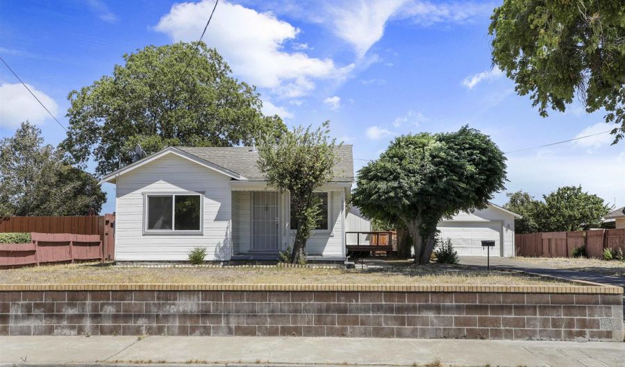 1925 Alpha Way, Antioch, CA 94509 - 3 Beds, 2 Bath