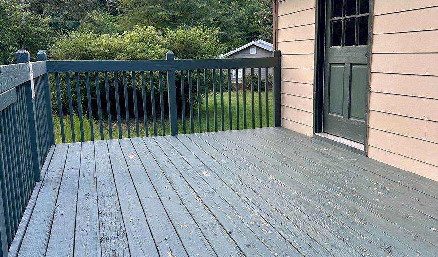 21 Murphy, Adairsville, GA 30103 - 3 Beds, 2 Bath
