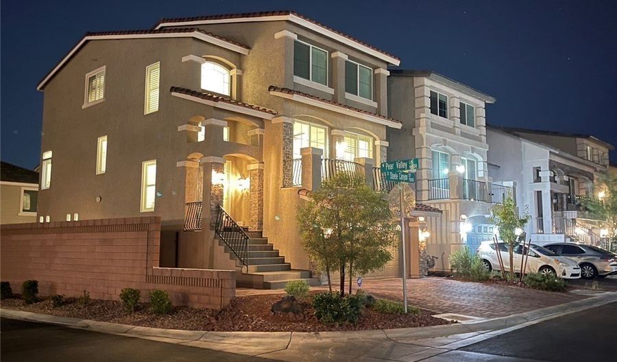 7008 Steele Canyon St, Las Vegas, NV 89118 - 4 Beds, 4 Bath