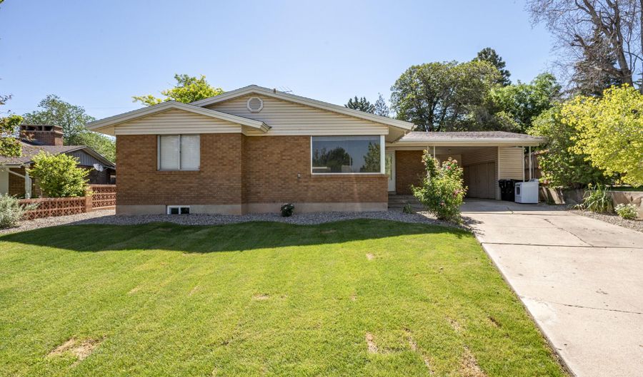437 Circleway Dr, Cedar City, UT 84720 - 7 Beds, 2 Bath