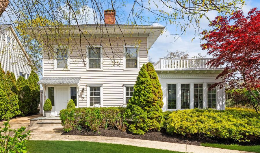 104 Lake Dr, Allenhurst, NJ 07711 - 4 Beds, 3 Bath