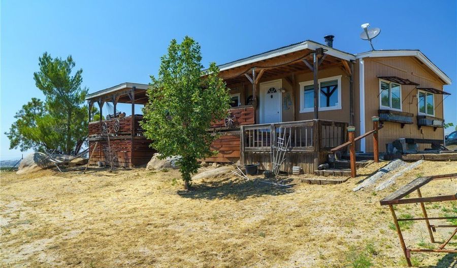 53265 Jean Esther Way, Aguanga, CA 92536 - 2 Beds, 2 Bath
