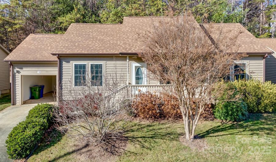 1 Hedgerose Ct B, Asheville, NC 28805 - 3 Beds, 2 Bath