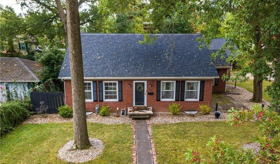 970 Kingsway St, Alliance, OH 44601 - 3 Beds, 2 Bath