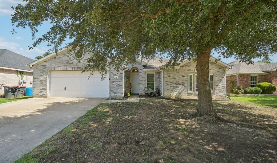 216 Meadow Lark Ln, Anna, TX 75409 - 3 Beds, 2 Bath