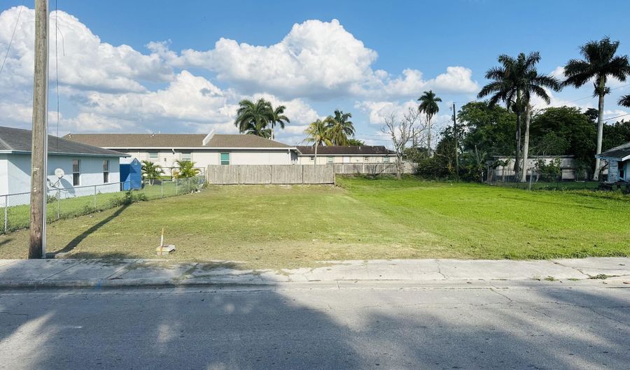 249 NW 5th St, Belle Glade, FL 33430 - 0 Beds, 0 Bath