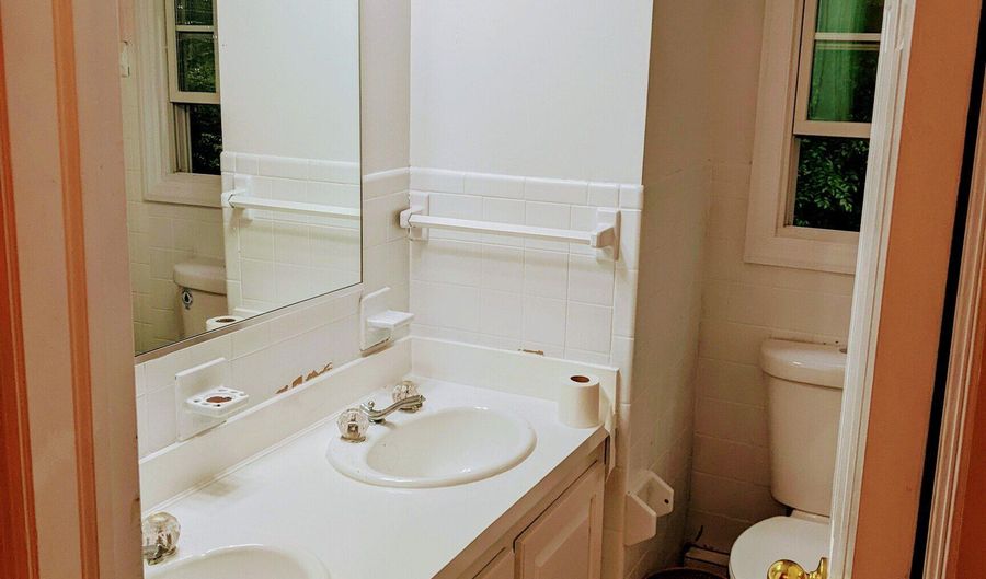 27 Katrina Cir, Bethel, CT 06801 - 4 Beds, 3 Bath