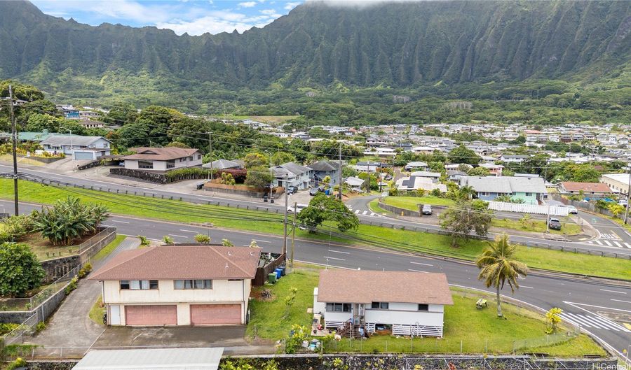 45-519 Kamehameha Hwy, Kaneohe, HI 96744 - 6 Beds, 4 Bath